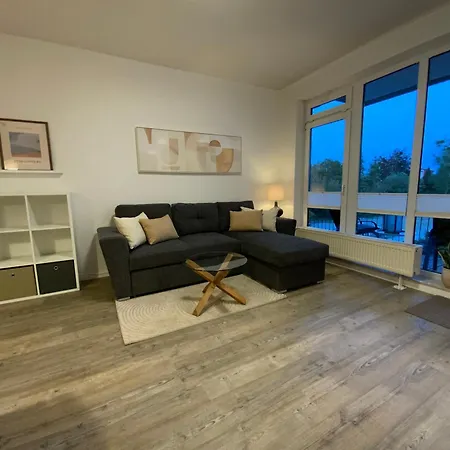 アパート Schoenes ノイブランデンブルク