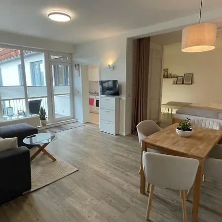 Schoenes アパート ノイブランデンブルク