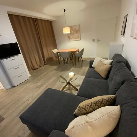 Schoenes * ノイブランデンブルク